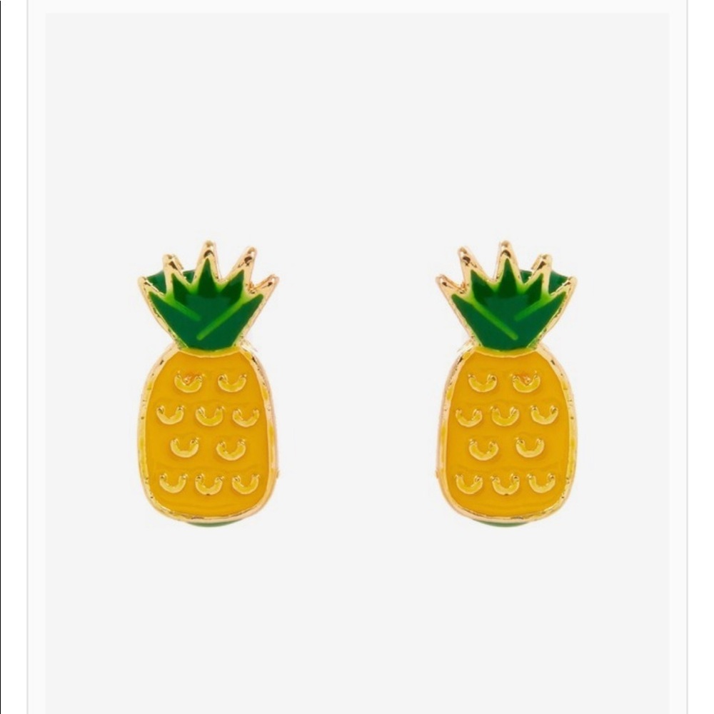 Pineapple stud earrings